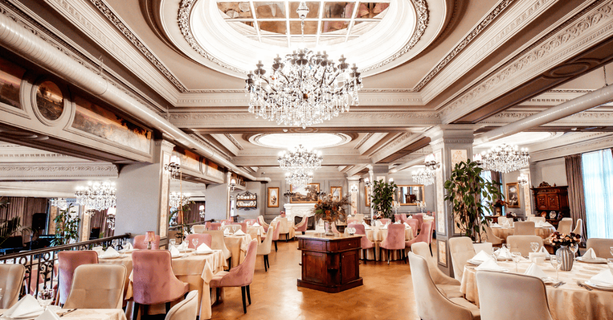 How to Rebrand an Existing Restaurant Without Losing Loyal Customers